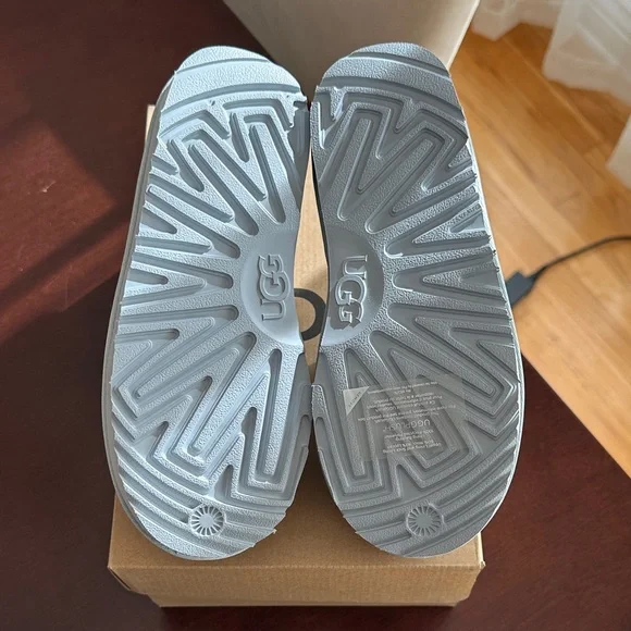 UGG Kids' Tasman II Light Gray / Blue Slippers - Picture 5 of 6